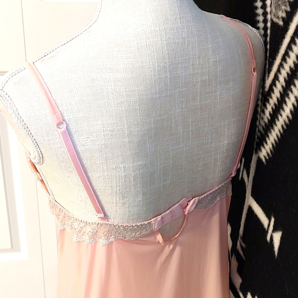 💕 Vintage GUC Victorias Secret Ladies Pink Label Push Up Underwire Chemise, 34B - Picture 7 of 9